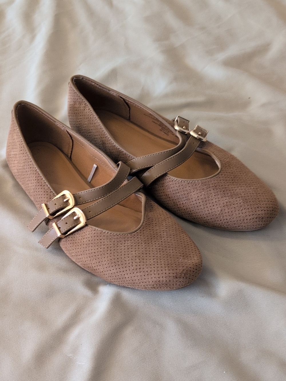 Women's Universal Thread Faux Suede Balet Flat 7.5